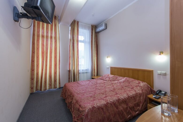 Hotel ?????, ???????????, ?????????? 65?