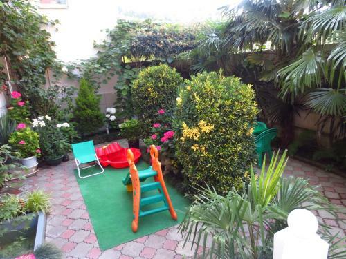 Hostal Mishel Guest House
