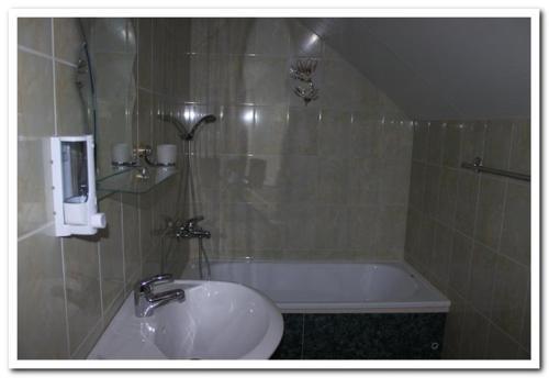 Hostal ???????? ??? ?????? 12
