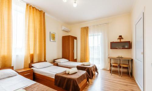 Hostal Planeta Guest House