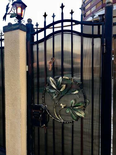 Hostal Baunti Guest House