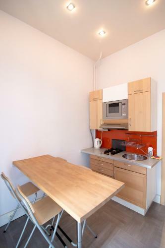 Kutuzovsky 30 Apartment