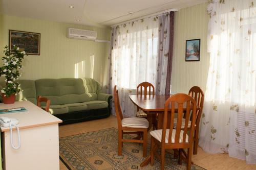 Lada Hotel