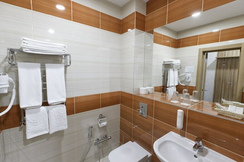 Sky Lux Hotel