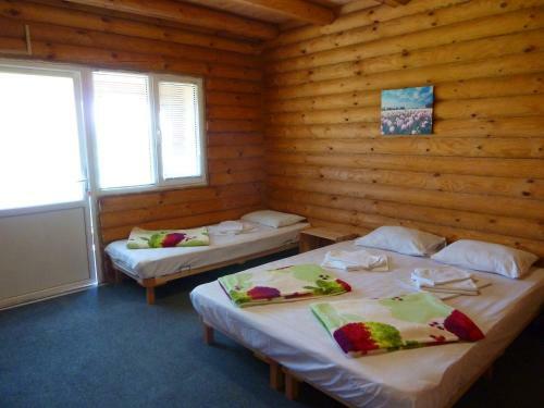 Hostal Guest House Ecohouse Belye Rosy