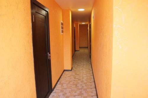Hostal "????????? ???????"