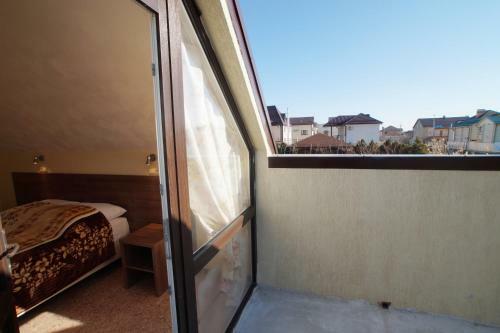 Hostal Karamel Guest House