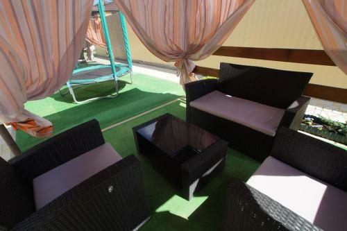 Hostal Karamel Guest House