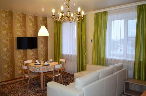 Apartamento Guest House On Malyshevskaya 109