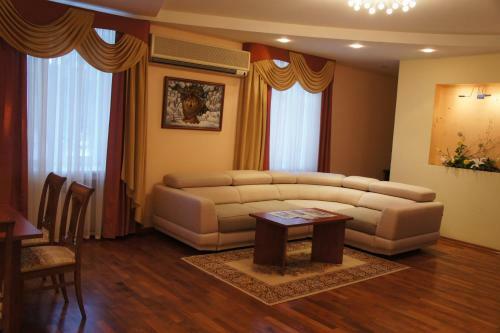 Hotel Gostinitsa Akron