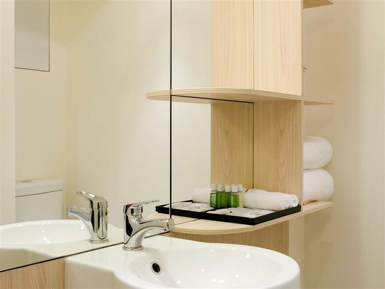 Hotel Ibis Sydney King Street Wharf