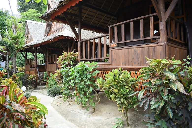 Hotel Phi Phi Relax Beach Resort