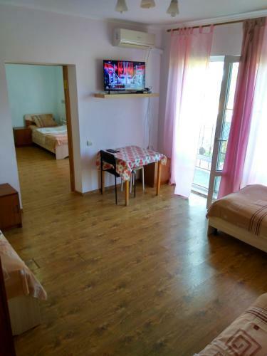 Hostal On Krasnodarskaya Guest House