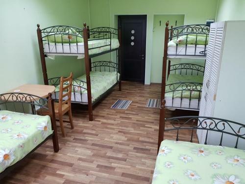 Hostel 888