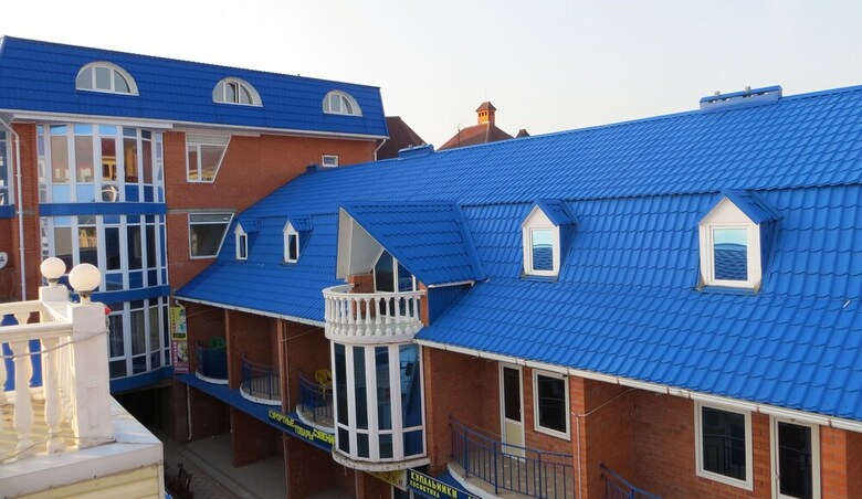 Hostal Kavkaz Hotel