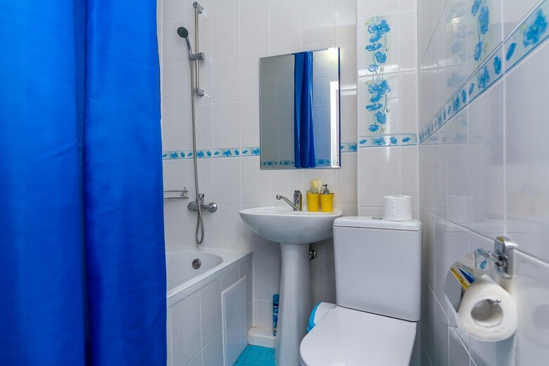 Hostal Kavkaz Hotel