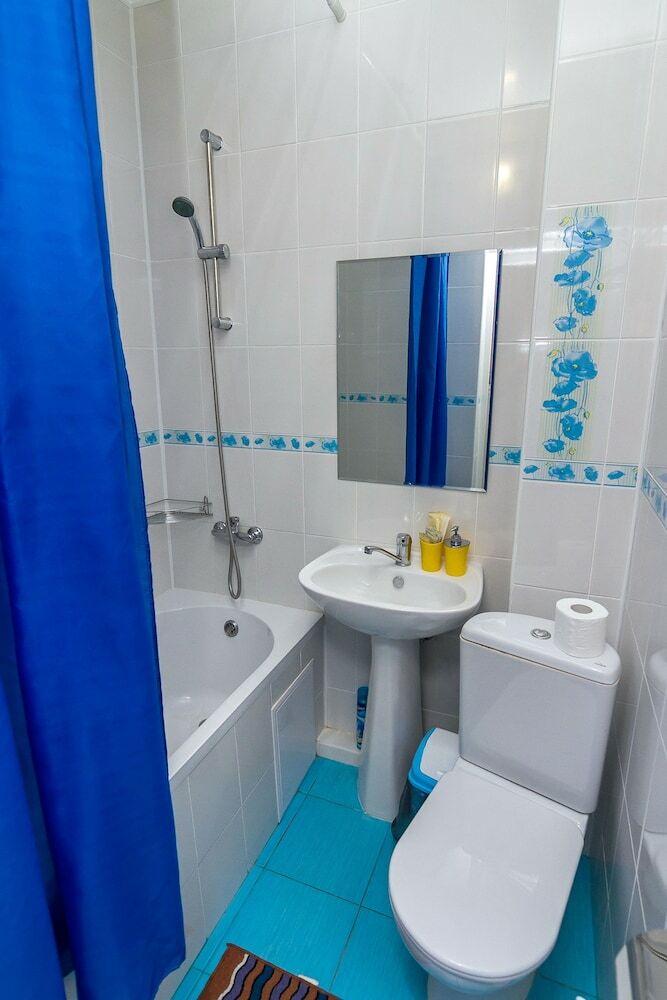 Hostal Kavkaz Hotel