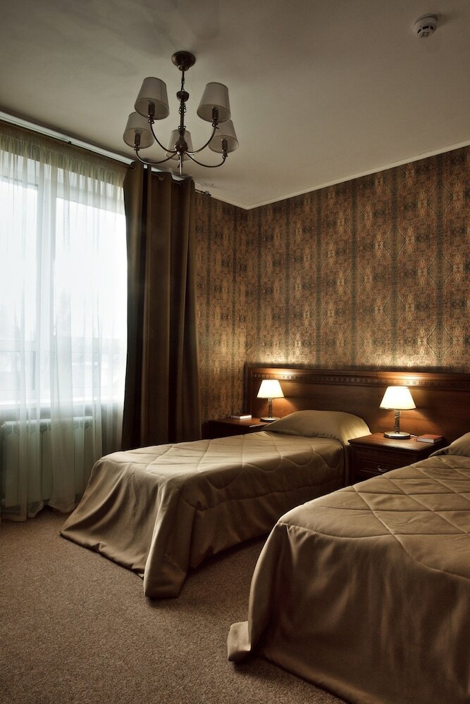 Hostal Nikolin Park Guest House