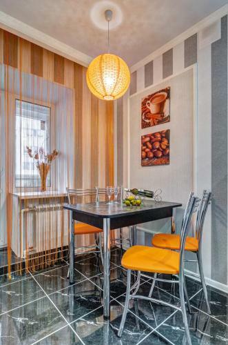 Apartment On Suvorova 161