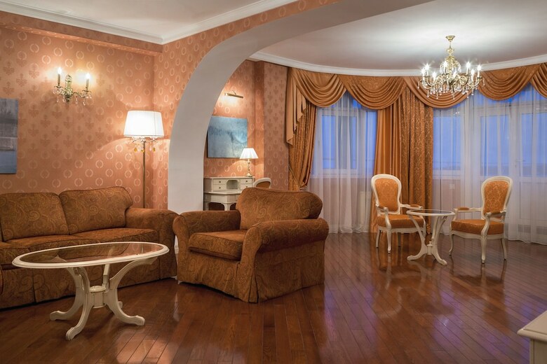Cosmos Petrozavodsk Hotel