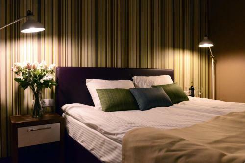 Frigate Hotel