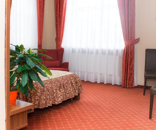 Hotel 903