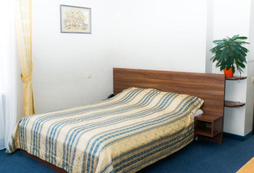 Hotel 903