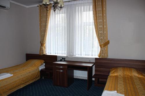 Hotel 903