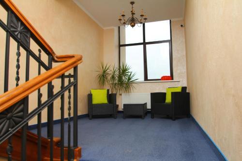 Hotel 903