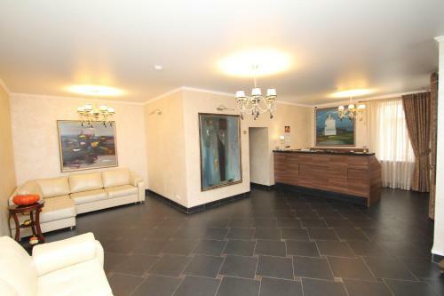 Hotel 903