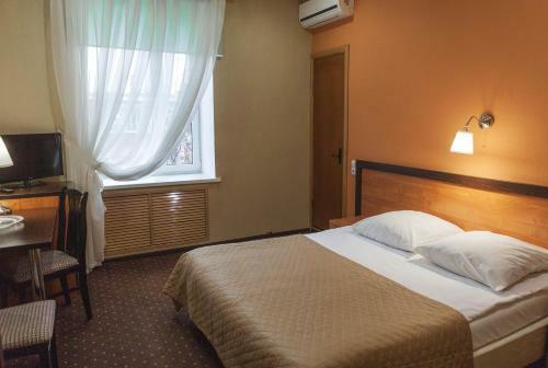 Transit Hotel