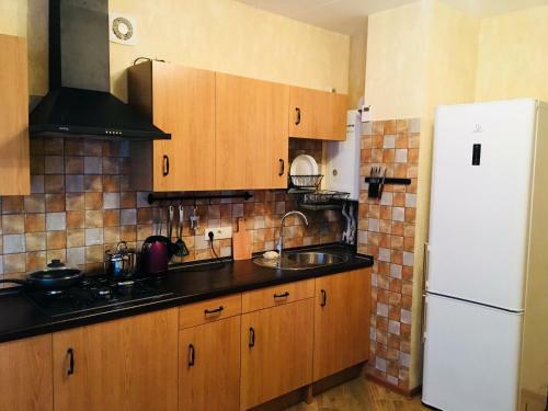 Apartment On Kommunarov 28
