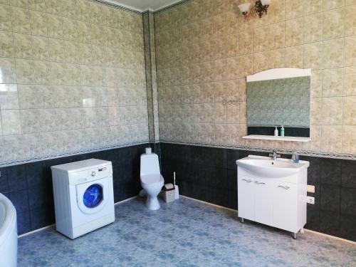 Hostal Guest House On Piramidnaya 29