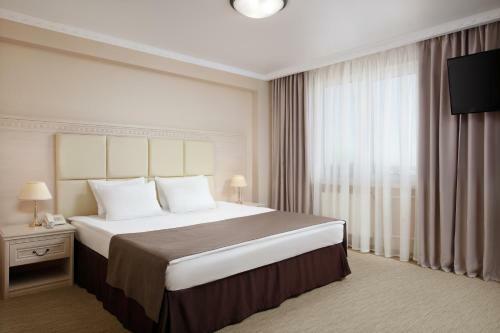 Continent Hotel