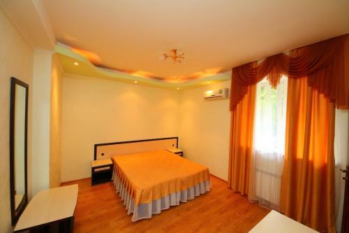 Hostal Guest House Lev