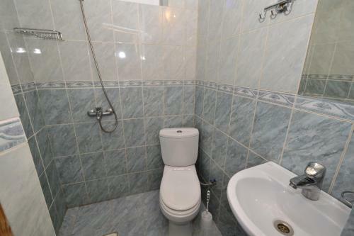 Hostal Guest House Lev