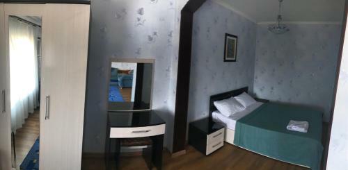 Aleksandrovsky Hotel