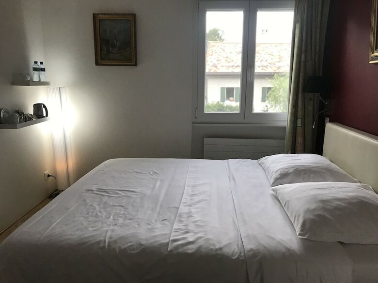 Posada Auberge De Dully