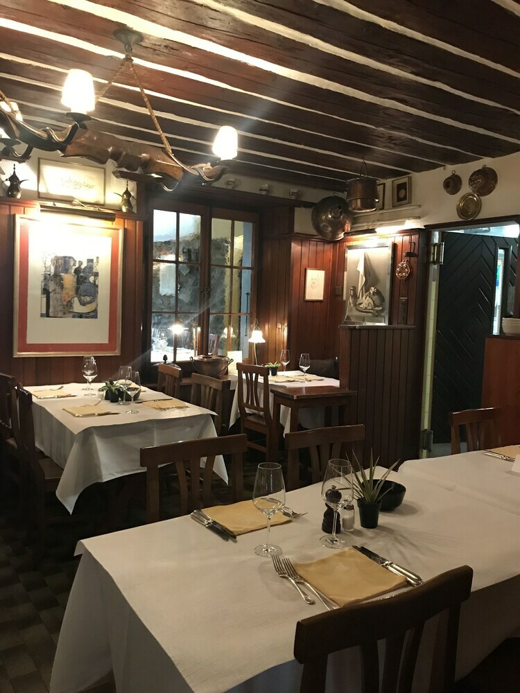 Posada Auberge De Dully