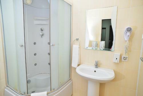 Bed & Breakfast Kristall Hotel