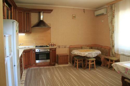 Hostal Lyubava