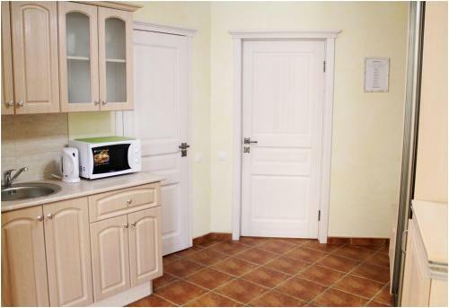 Hostal Assol Guest House