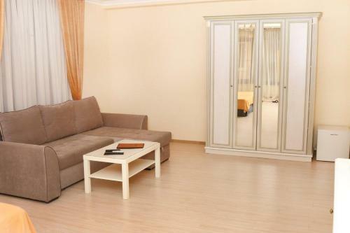 Hostal Assol Guest House