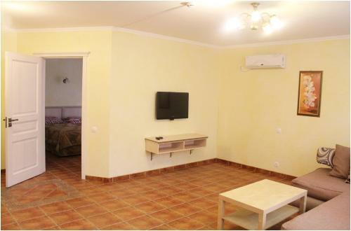 Hostal Assol Guest House