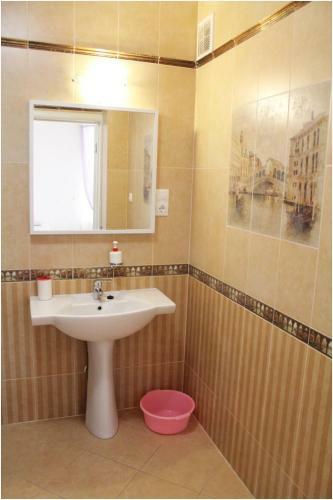 Hostal Assol Guest House