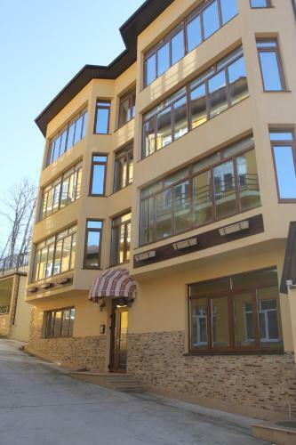 Hostal Assol Guest House