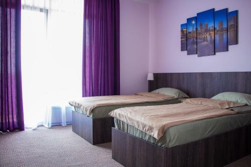 Hostal Gold House