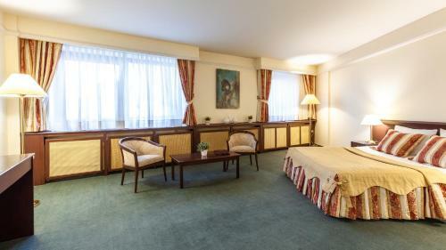 President Hotel Tyumen Center