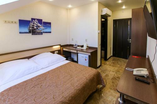 Regatta Hotel