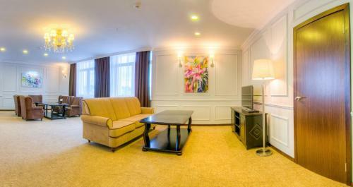 Reston Hotel & Spa